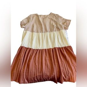 Color block Sundress - Tiered - Short Sleeved - Pleated